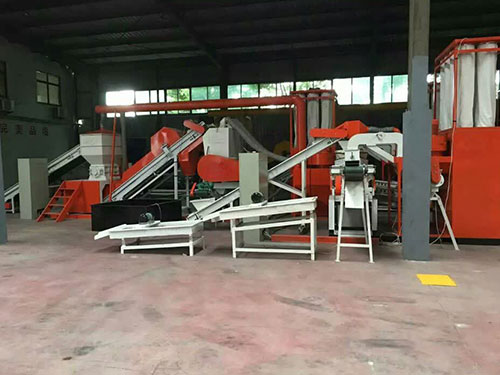 �늳ػ���̎���O��l(f��)؛�F��