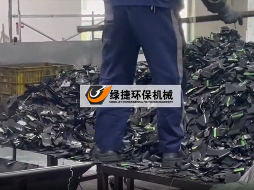 �U�f�늳ؘOƬ����̎���O(sh��)��͑��F(xi��n)��(ch��ng)ҕ�l